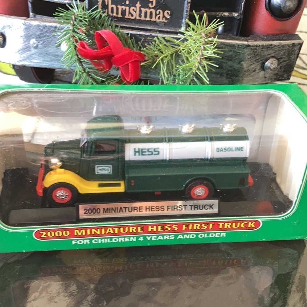 2000 Miniature Hess First Truck New Vintage NIB - Picture 2 of 7